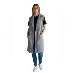 Love Tree Gray Sleeveless Sweater Vest